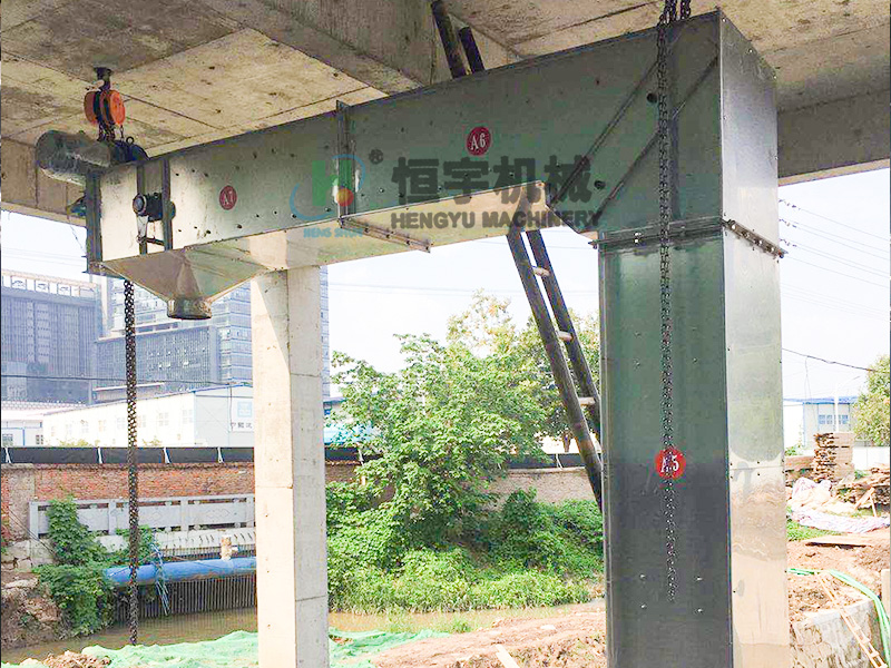 江蘇某環(huán)?？萍加邢薰?Z型提升機(jī)